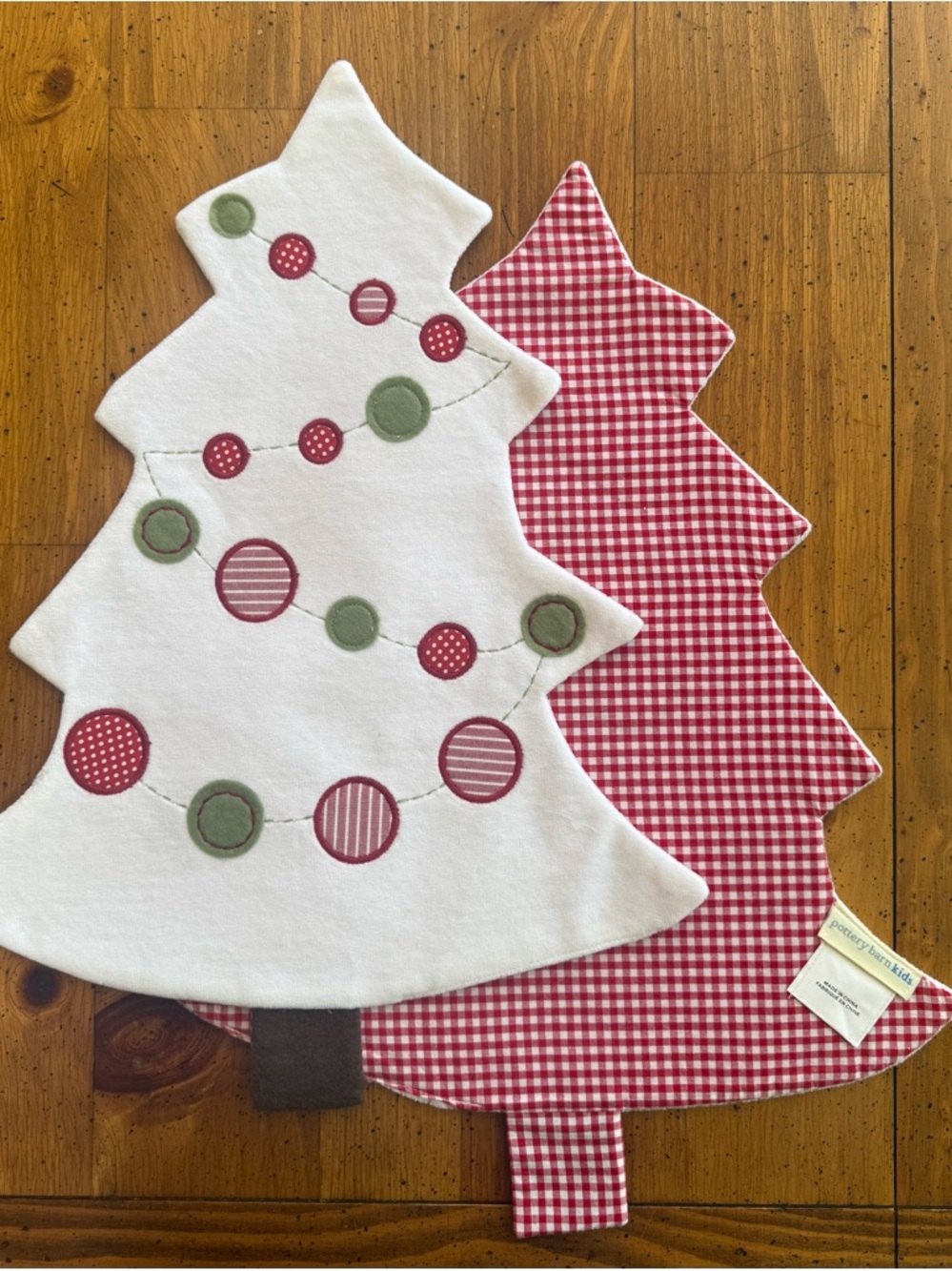 EUC Pottery Barn Kids Christmas Tree White Red Fabric Placemats Set of 5